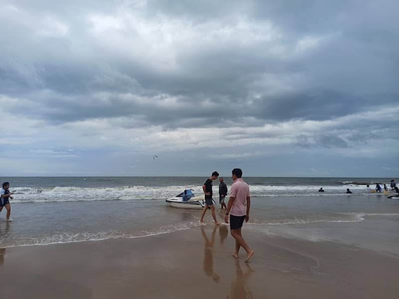 Hoàng hôn trên Bãi Biển Hàm Tiến