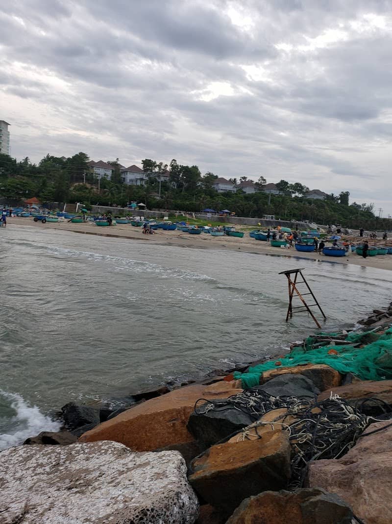 Bãi đá Ông Địa Phan Thiết