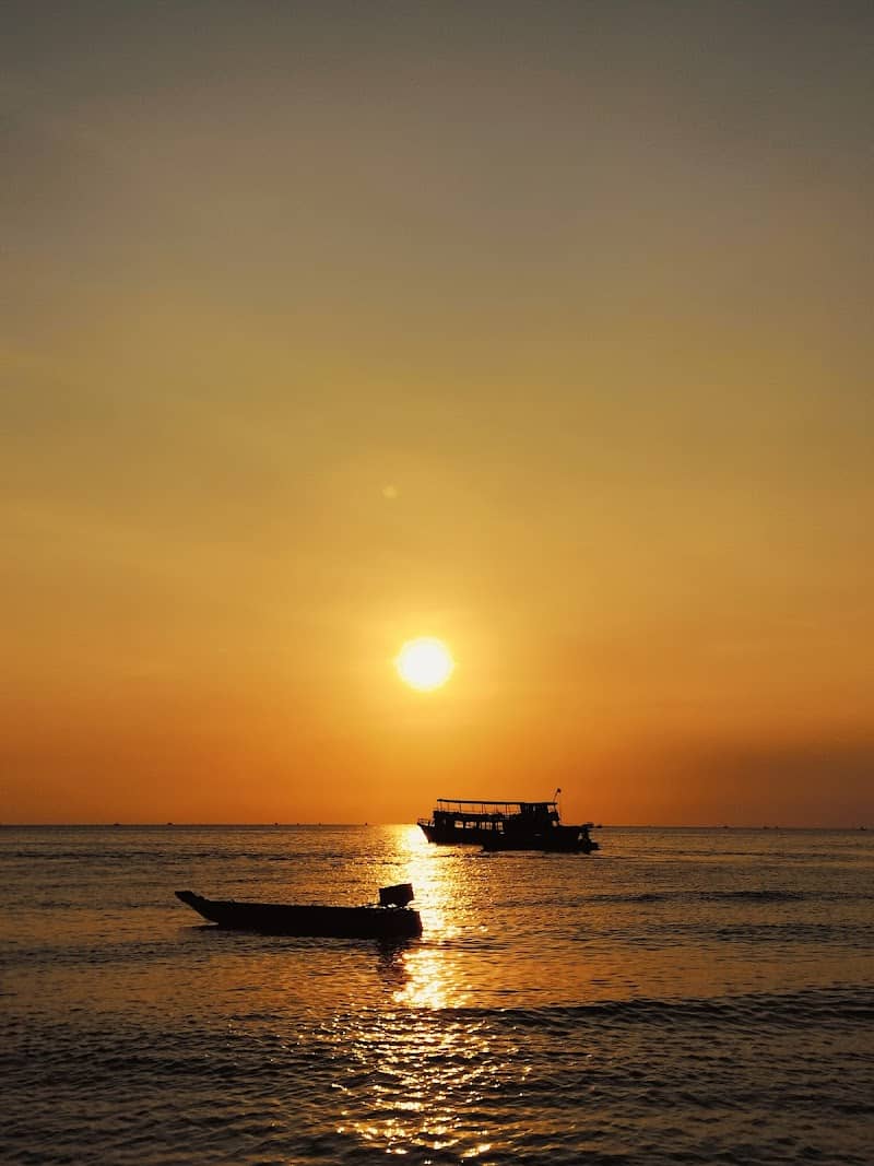 Hoạt động cắm trại Bãi Đất Đỏ