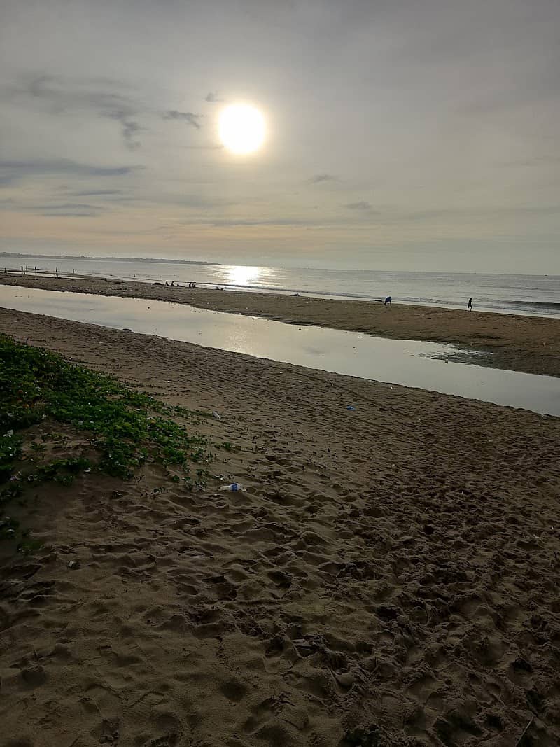 Ẩm thực đường phố gần Bãi tắm biển Phan Rí