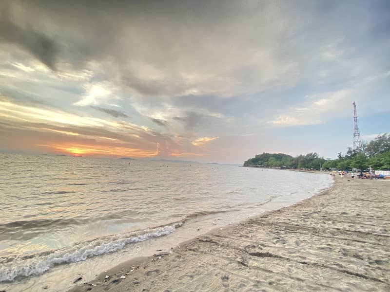 Bãi trước Mũi Nai - Cảnh sóng biển