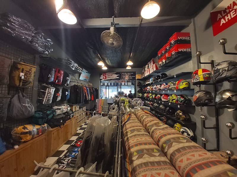 Review BaloRacer Shop – Kinh Nghiệm Mua Đồ Bảo Hộ Xe Máy & Phụ Kiện Camping Cần Thơ