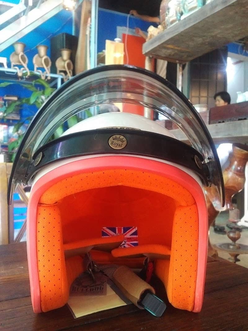 Trải nghiệm thử đồ bảo hộ tại BaloRacer Shop