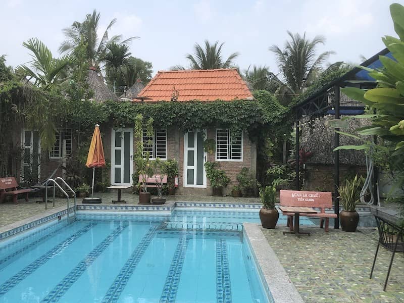 Bầu Bí Mini Farmstay Tiền Giang: Nơi "Chill" Quên Lối Về (Cười Rụng Rốn!)