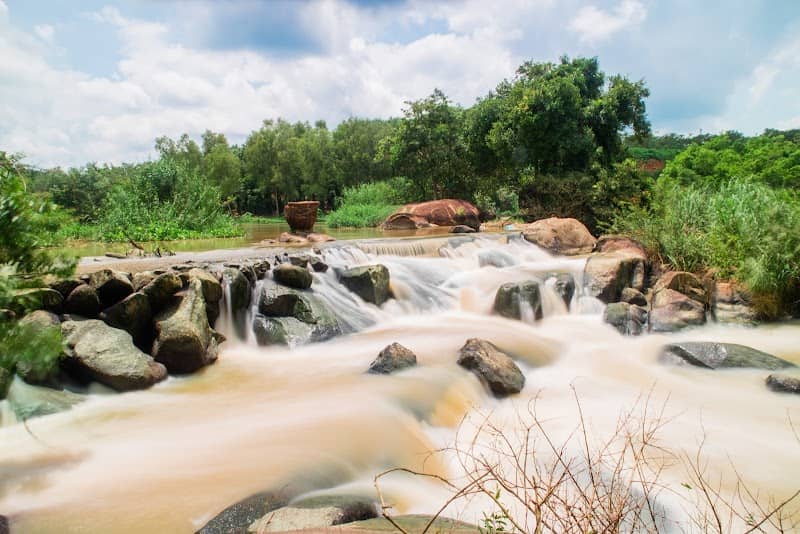 Bàu Nước Sôi KDL Thác Mai