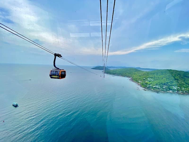 Công viên nước Aquatopia trên Hòn Thơm