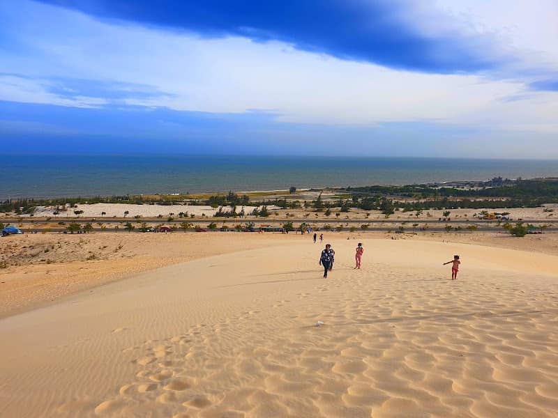 Hoạt động tại Cát Trắng