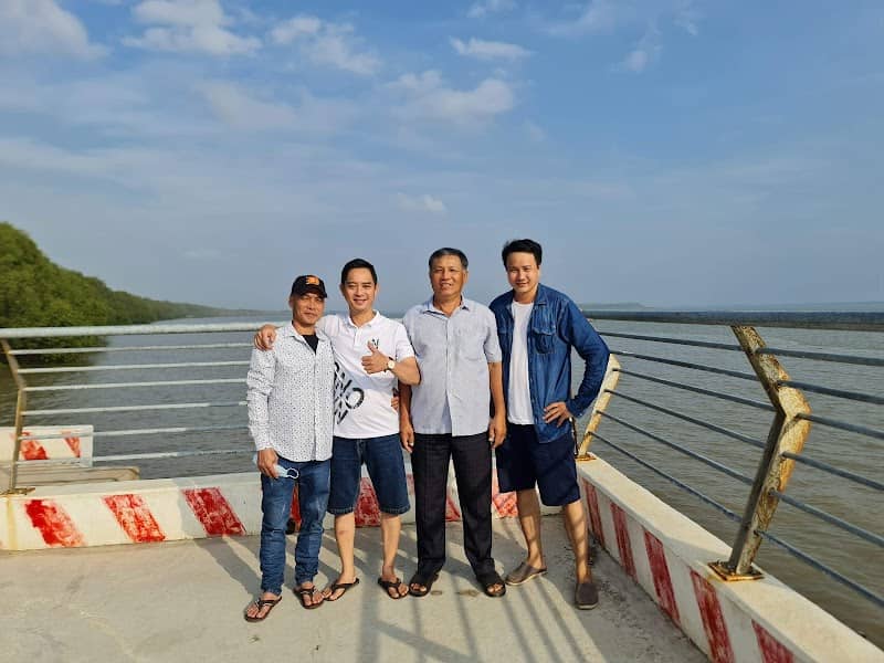 Cầu tàu biển Mỹ Long
