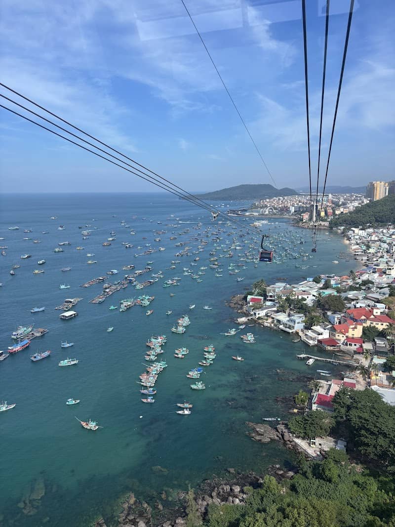 Công Ty TNHH Dịch Vụ Thương Mại Du Lịch Đảo Ngọc