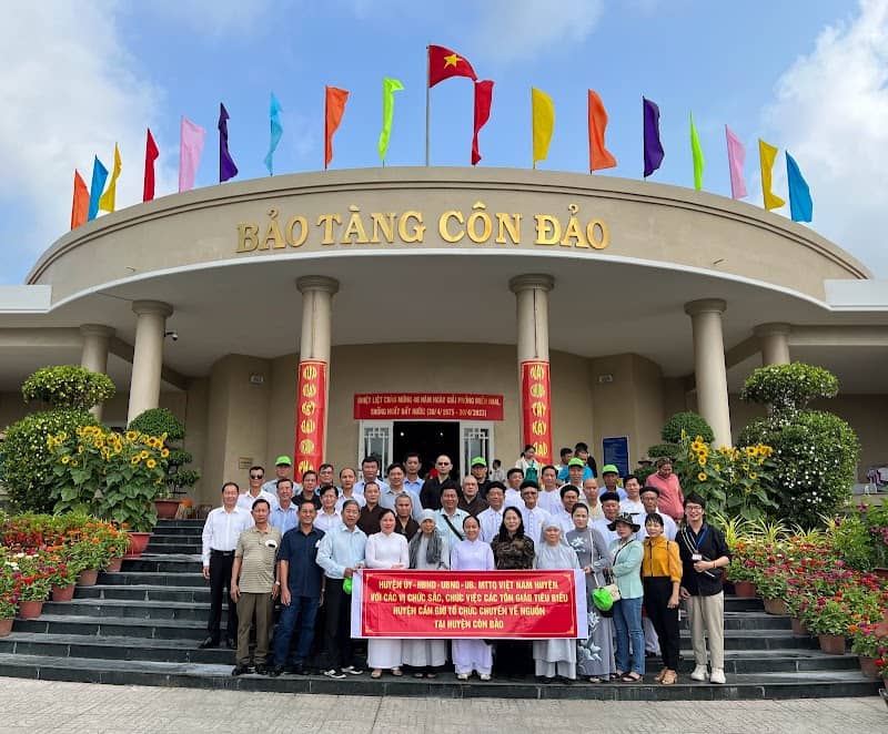 Ẩm thực địa phương qua tour CÔNG TY TNHH DU LỊCH GIA ĐỊNH