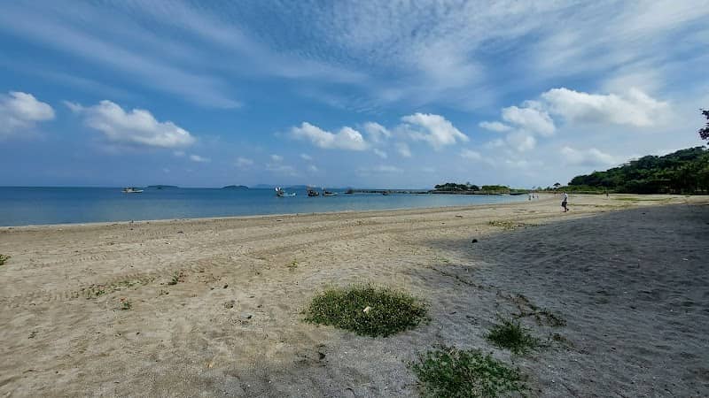 Hoạt động trên đảo Hải Tặc