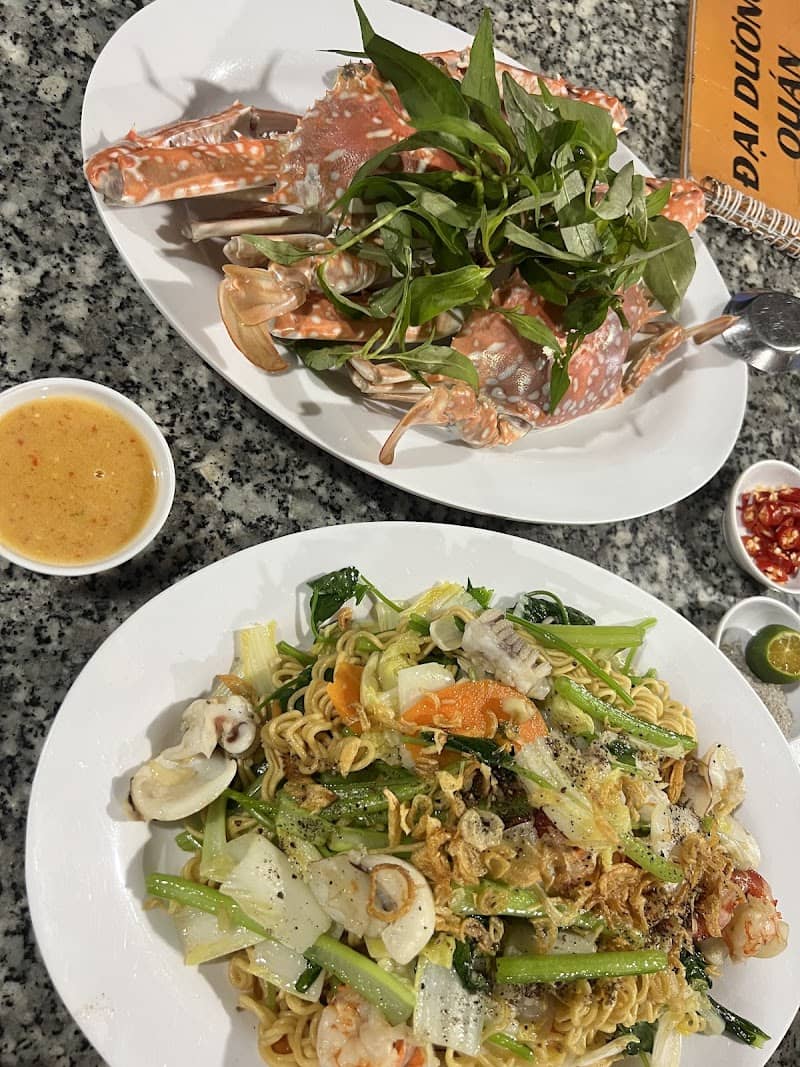 Bãi biển hoang sơ Cần Giờ gần Đại Dương Quán