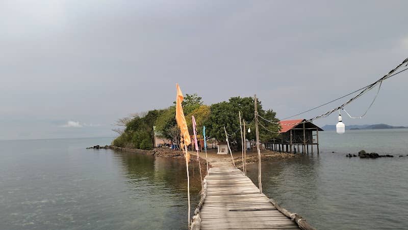 Vẻ đẹp hoang sơ Đảo Hải Tặc