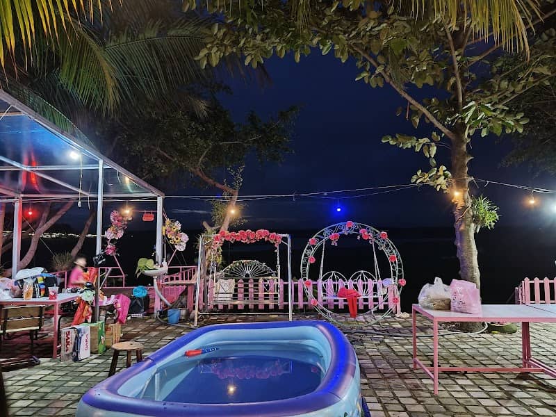 View Hồ Trị An Dâu Tây Camping