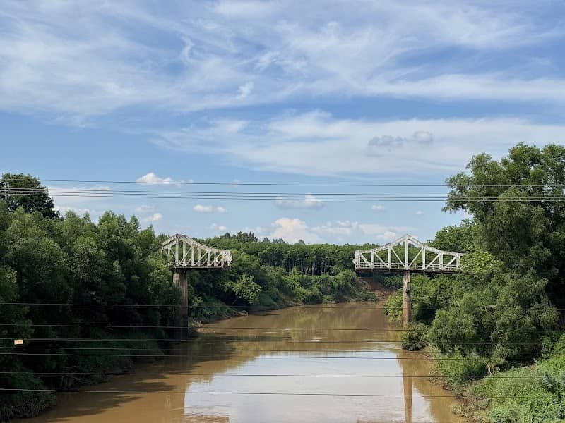 Cầu Sông Bé nhìn từ trên cao