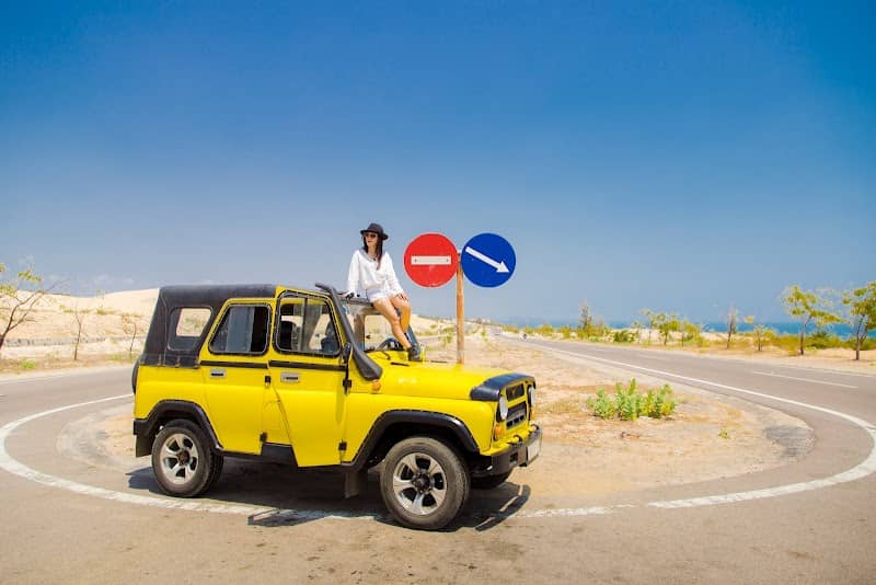 Đánh giá biển báo giao thông Bàu Trắng