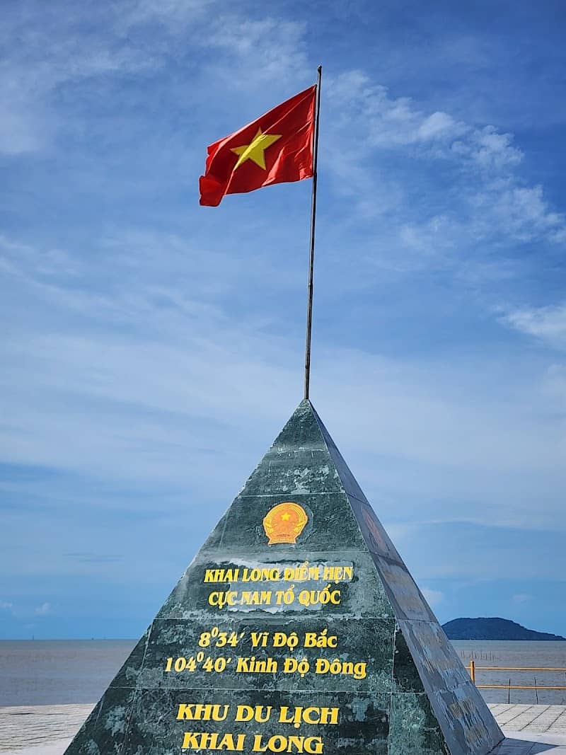 Điểm Cực Nam Tổ Quốc