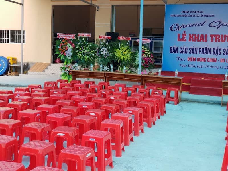 Cầu nhỏ xinh xắn tại Tư Tỵ