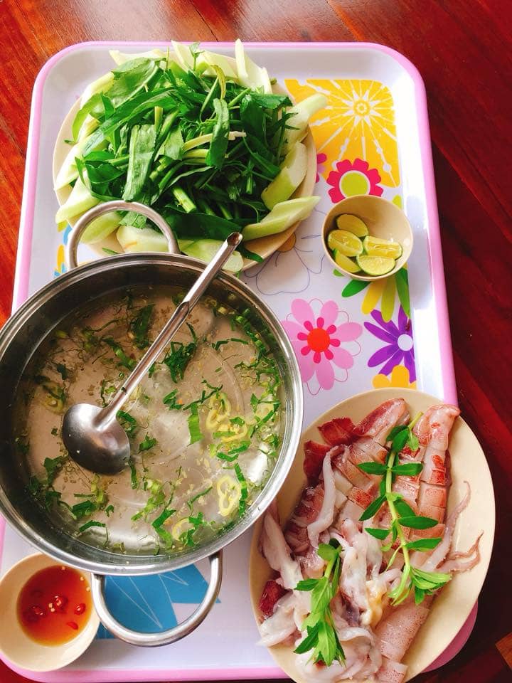 Khung cảnh xanh mát tại Tư Tỵ
