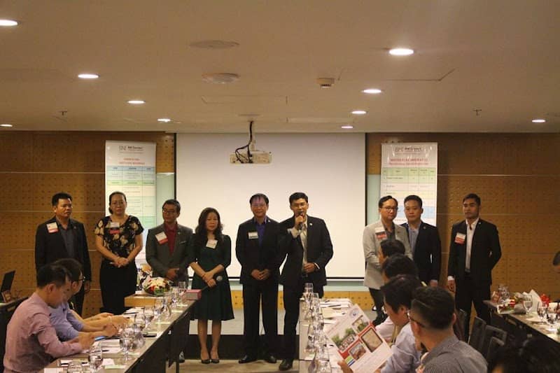 Vui chơi cùng đồng đội