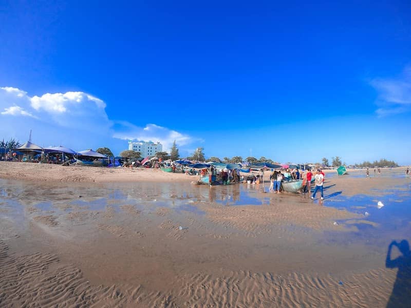 Hồ Tràm bình yên