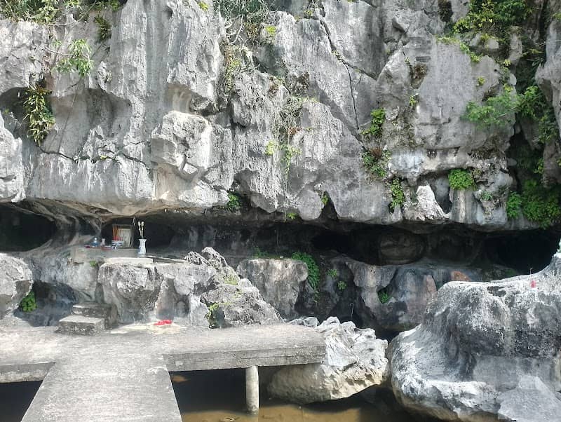 Đường đến Hang Cá Sấu