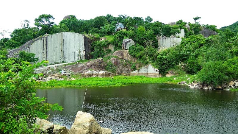 Cắm trại Hồ Latina