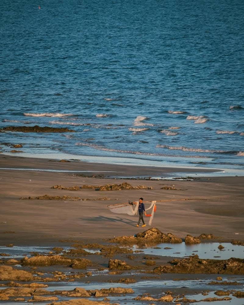 Hoàng hôn rực rỡ ở Núi Cố