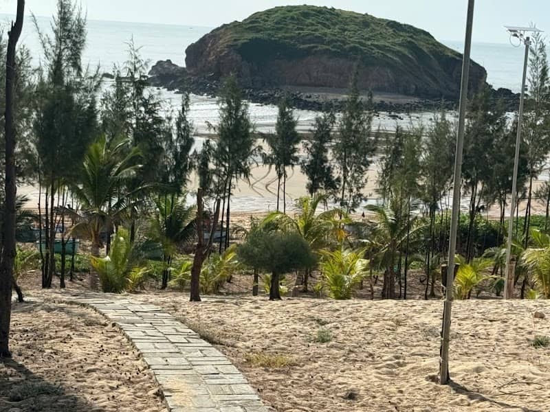 Toàn cảnh Hòn Rùa Camping