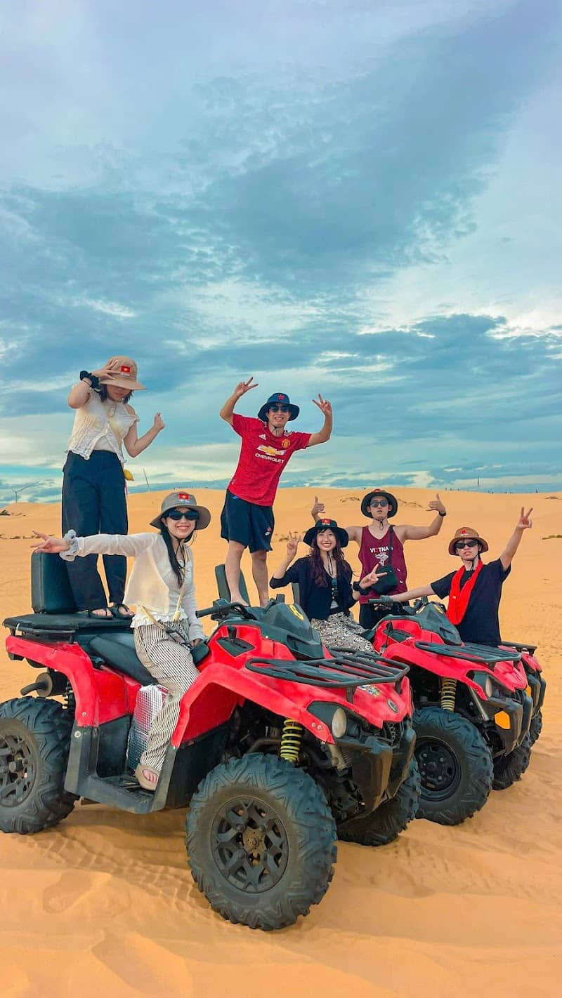 Đồi Cát Bay Mũi Né trong tour Johnny Tours