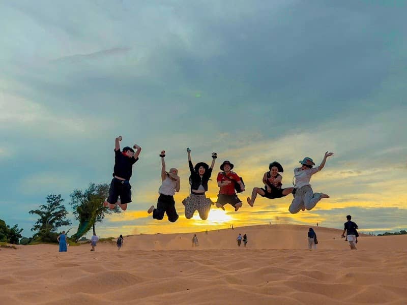 Johnny Tours Mũi Né Có Gì Hấp Dẫn? Review & Kinh Nghiệm Du Lịch Chi Tiết