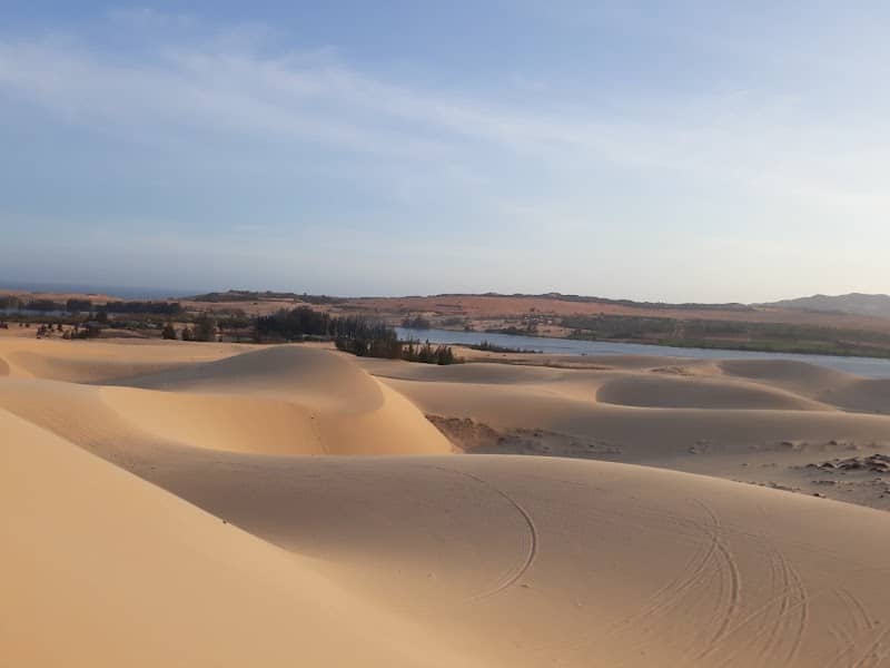 Hồ sen Bàu Trắng U&Me