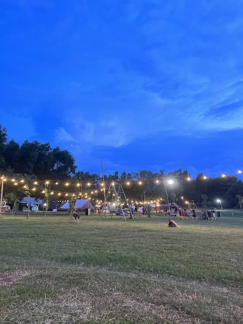 Đường vào Nắng Camping