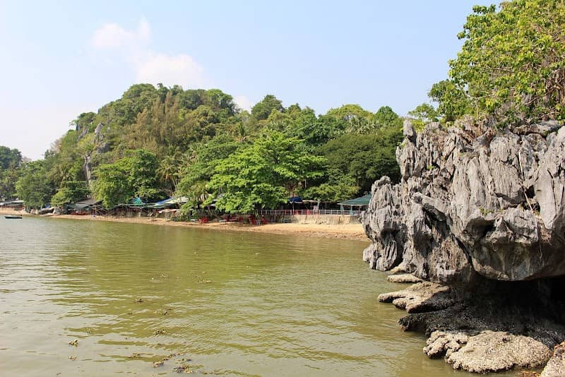 Cảnh quan Khu du lịch Chùa Hang Khung cảnh Chùa Hang