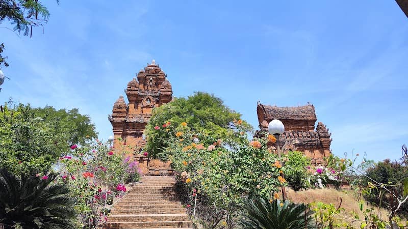 Tháp Chàm Ninh Thuận - Ảnh 2