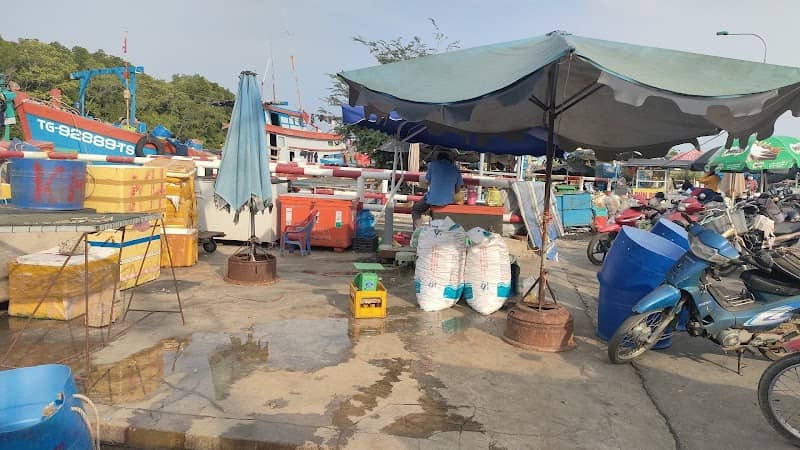 Review Khu Hải sản Đồng Hòa – Tất Tần Tật Kinh Nghiệm Du Lịch Chi Tiết