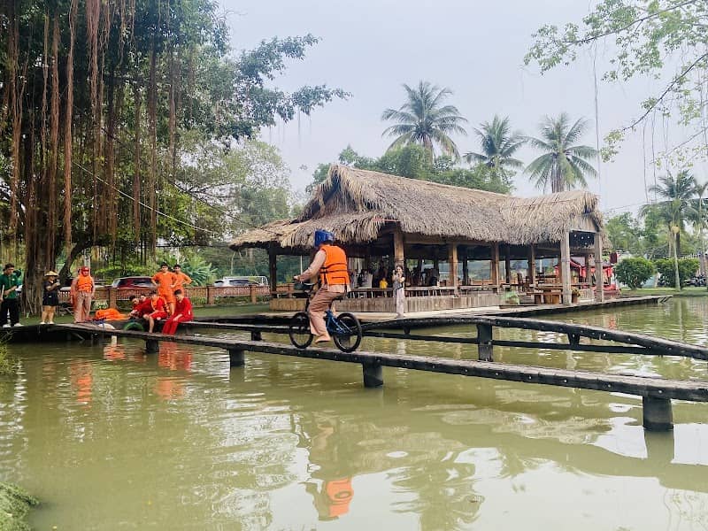 Làng du lịch Cá Gô Đồng - Chòi lá
