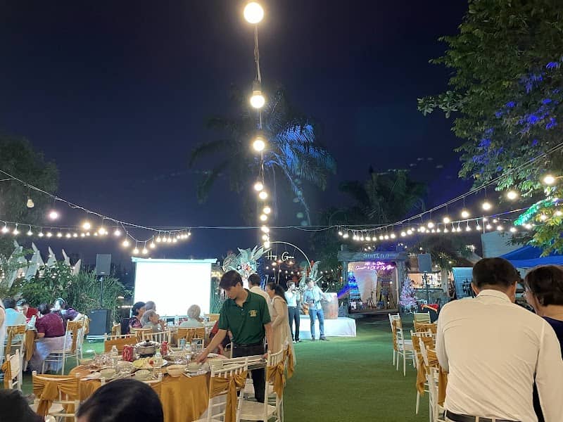 Làng du lịch Cá Gô Đồng - Hồ bơi