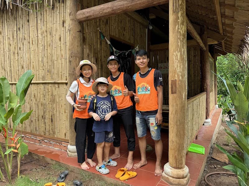 Khu vực trải nghiệm tại Làng Háo Hức