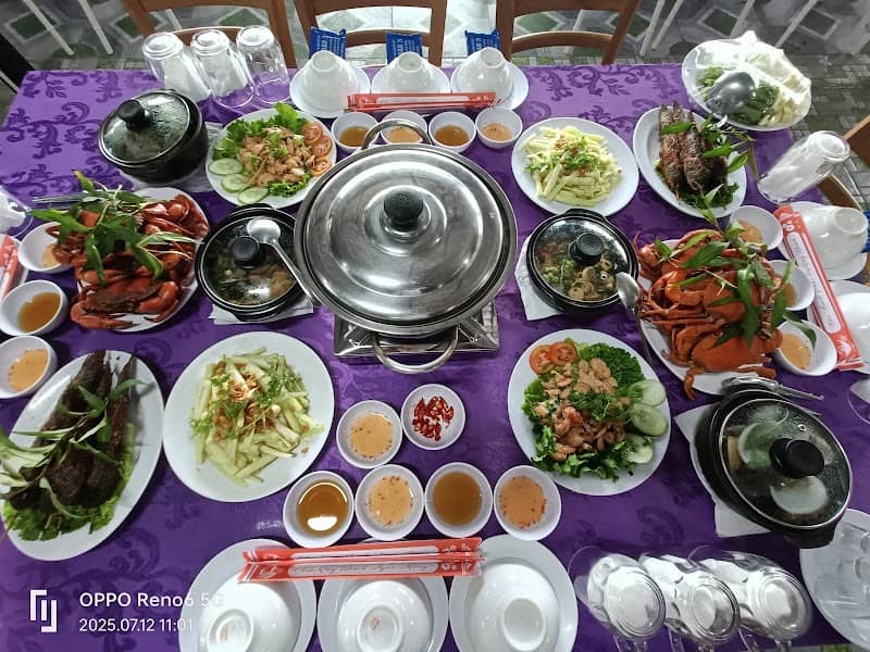 Thực đơn Nhà hàng Năm Ngoan 3