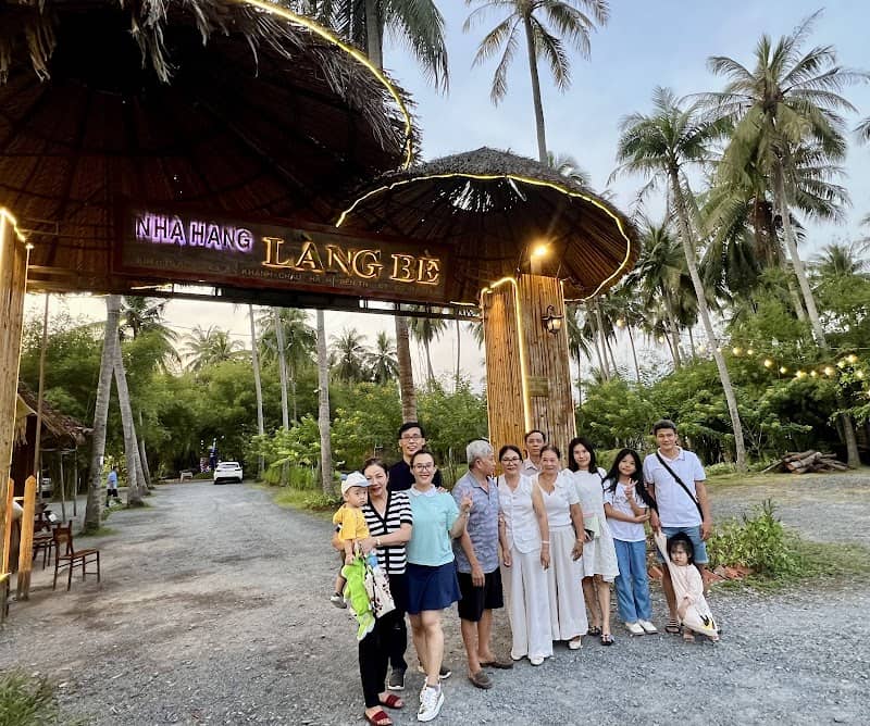 Phong cảnh Làng Bè