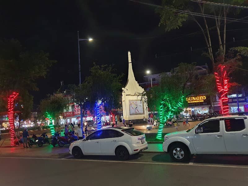 Góc chụp từ trên cao Phố Đi Bộ Long Khánh