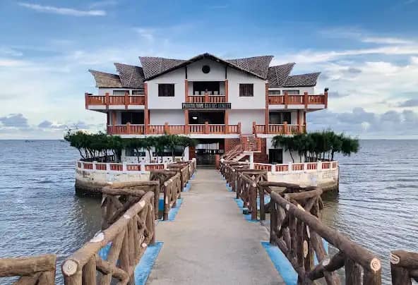 Hồ bơi Phương Nam Cần Giờ Resort