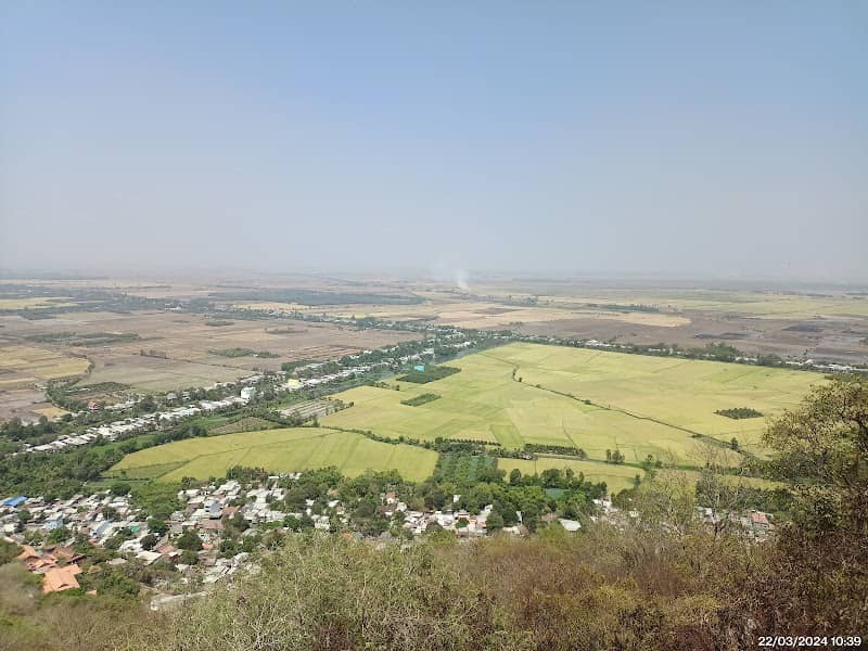 Quảng trường Tình Yêu Núi Sam cảnh 4