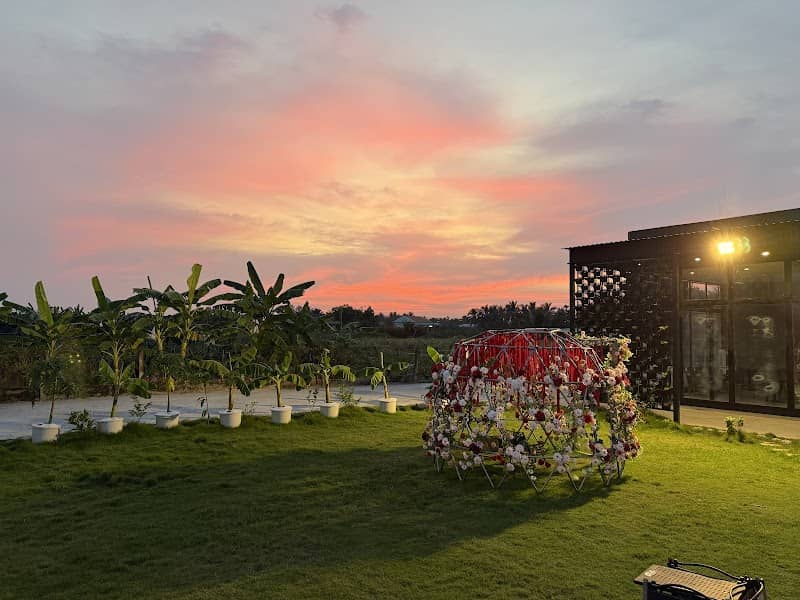 Review Suối Gạo Farm – Kinh Nghiệm Du Lịch Cười Ra Nước Mắt (Đừng Khóc Vì Quá Vui!)