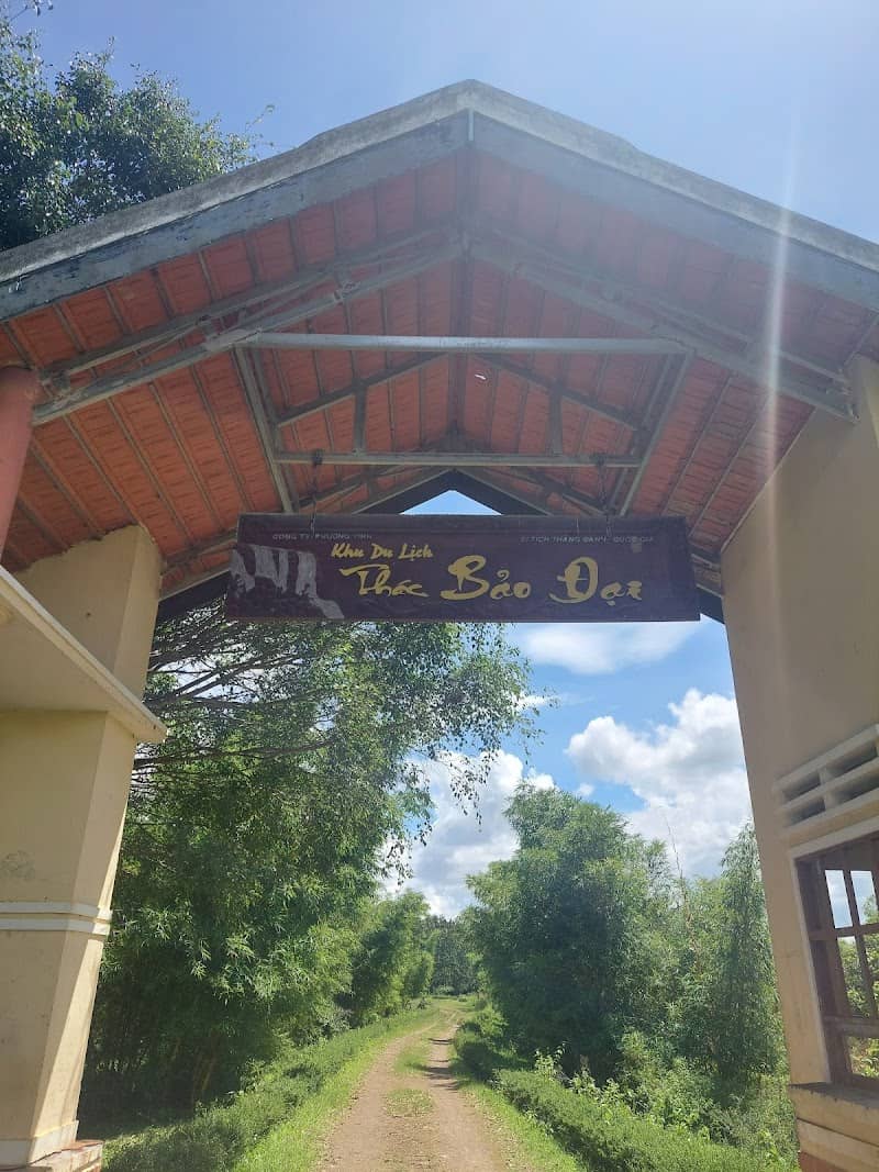 Khung cảnh hoang sơ Thác Bảo Đại