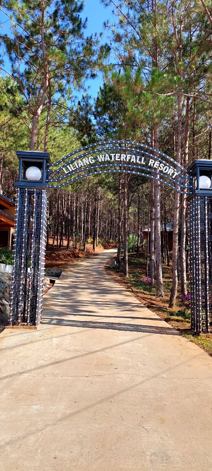 Dòng nước Thác Liliang