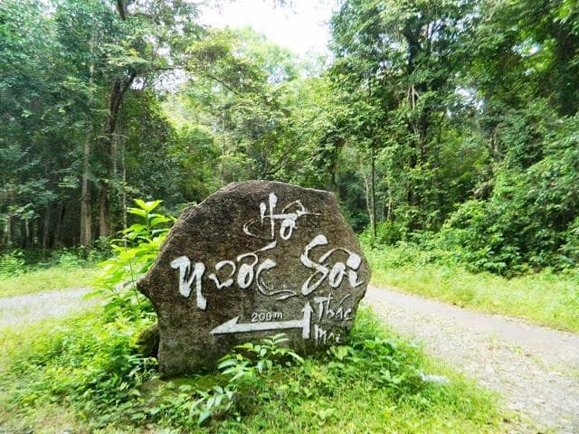 Cầu treo Thác Mai