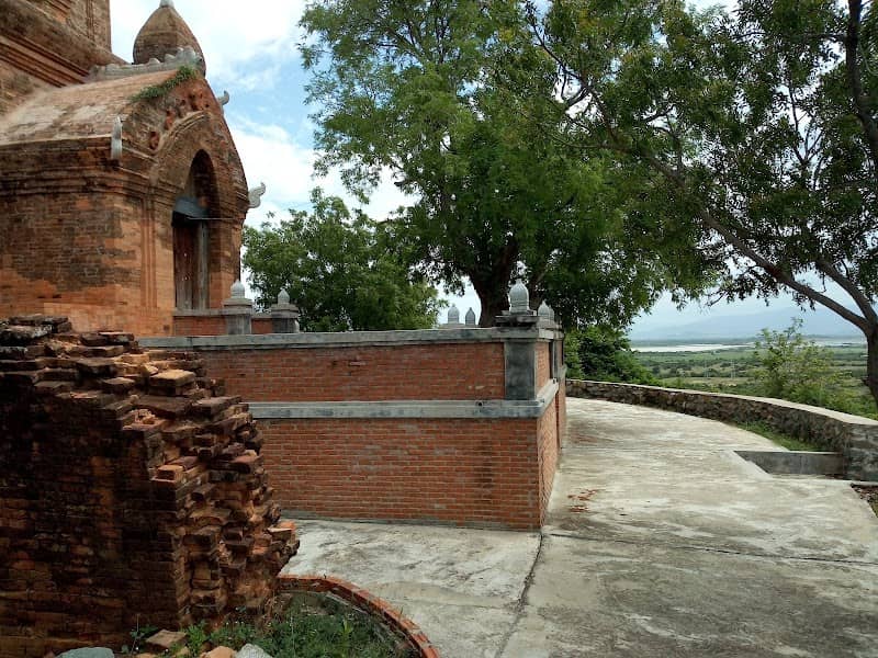 Hoàng hôn tại Tháp Po Ro Me