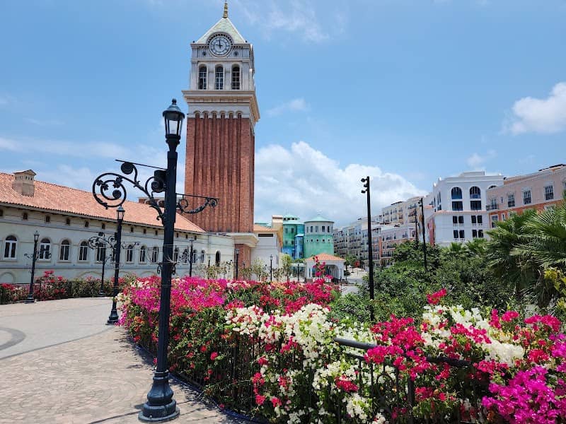 Cầu Hôn Sunset Town Phú Quốc